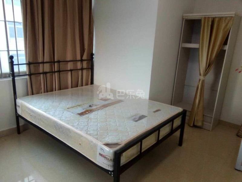 优居公寓（龙城广场）5123884客厅图3