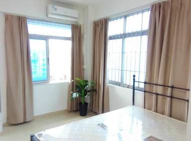 优居公寓（龙城广场） 1室0厅1卫