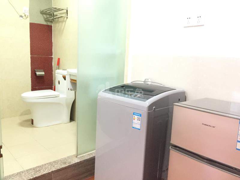 优居公寓（龙城广场）5124053卫生间图4