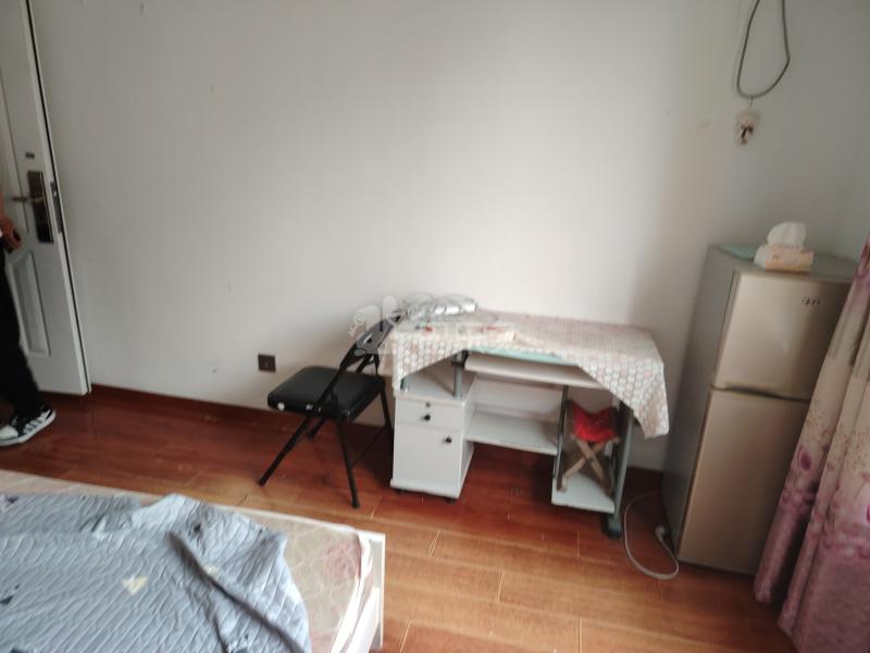 金海华城永华苑512399卧室图3