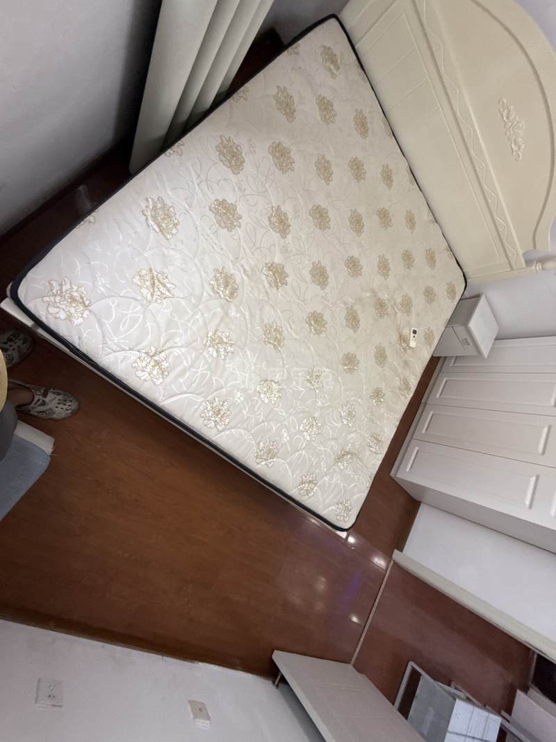 佘北家园嘉枫苑5175780卧室图2