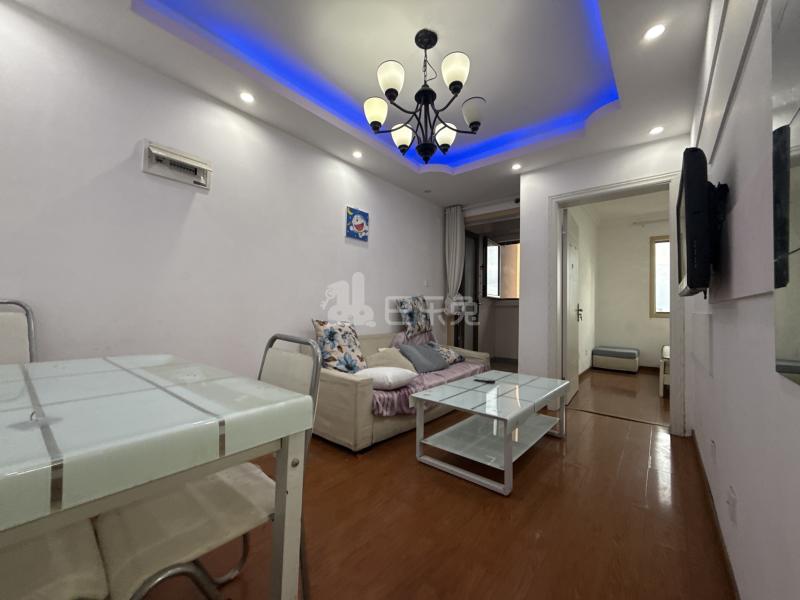 佘北家园嘉枫苑5175780客厅图4