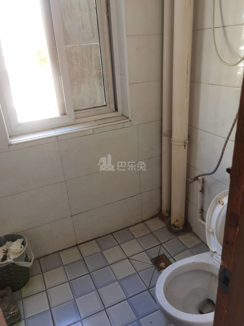 外冈新苑北区5183150卫生间图9