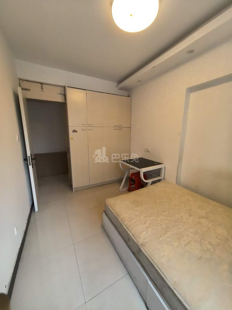 蟠龙馨苑5194742卧室图3