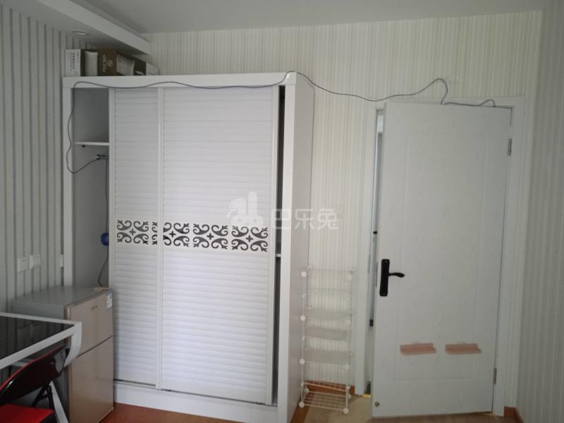 蟠龙馨苑5194743卧室图3