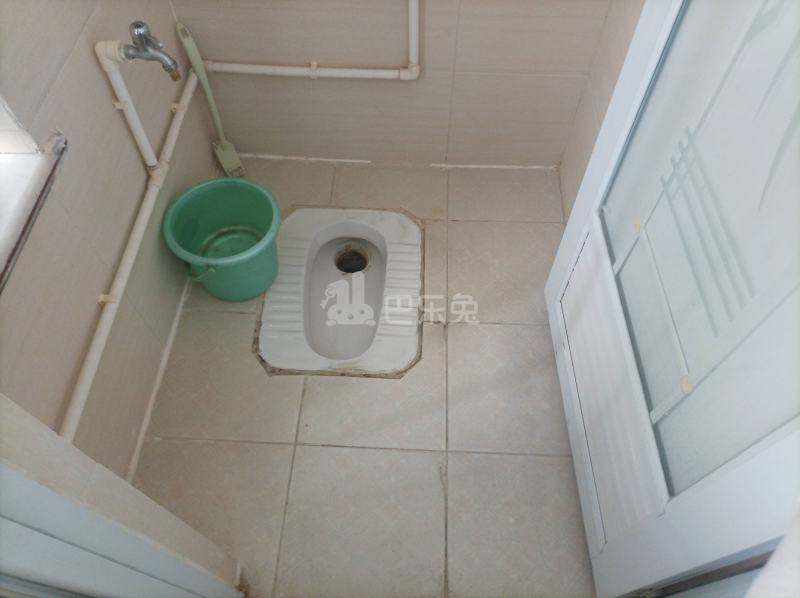 南油生活B区5230281卫生间图6