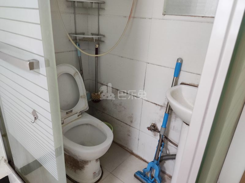 和合新村东区5292983卫生间图6