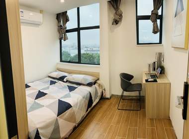 爱守候公寓（宝安店） 1室1厅1卫