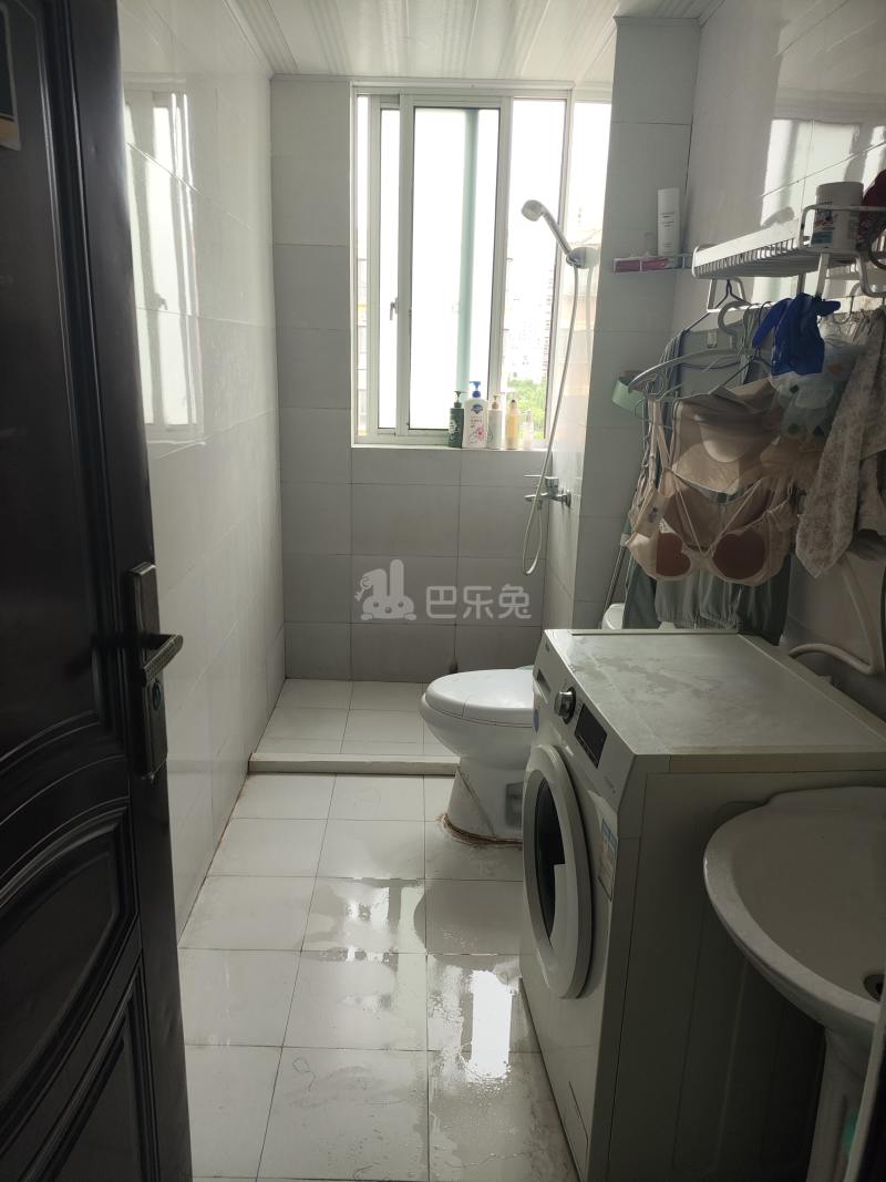 陆家角馨苑东区5791287卫生间图9