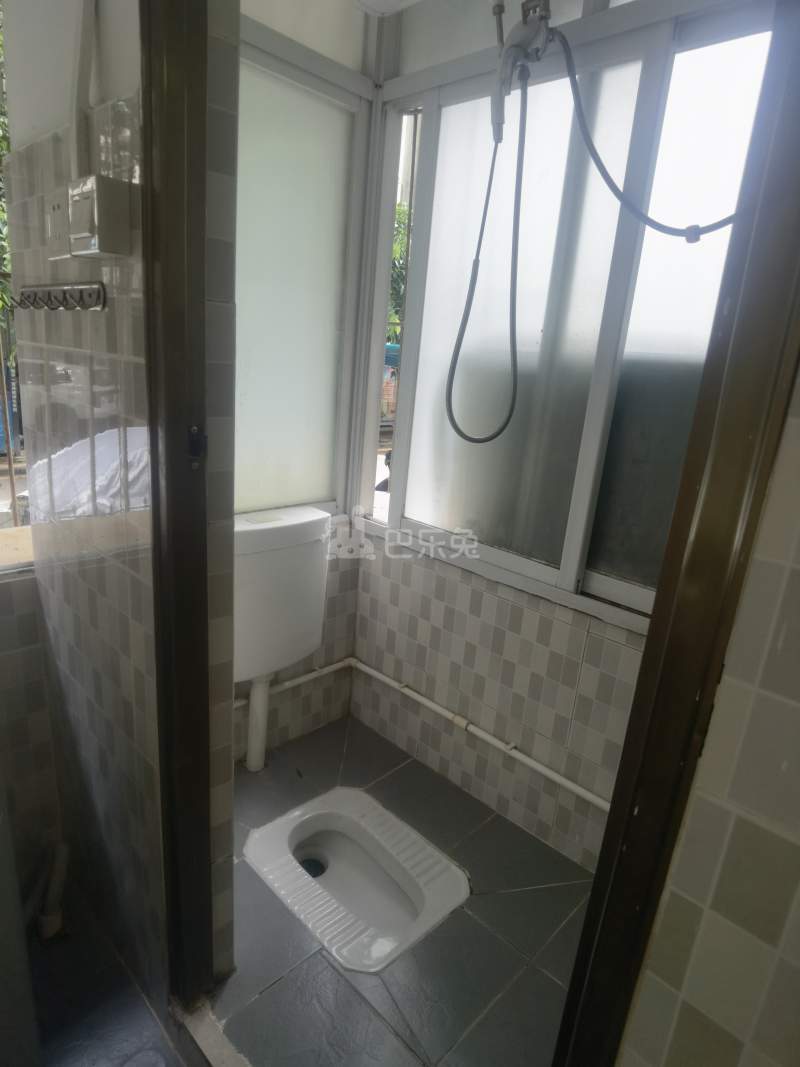 南油生活B区5315199卫生间图5