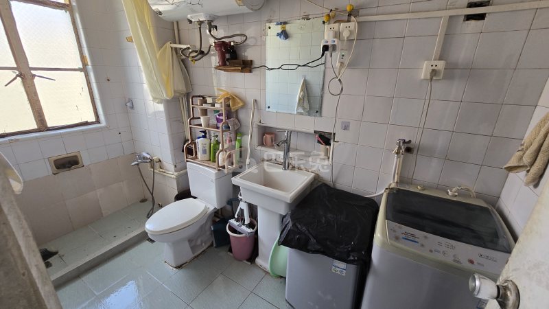 幸福新苑（场中路2380弄）5329259卫生间图4