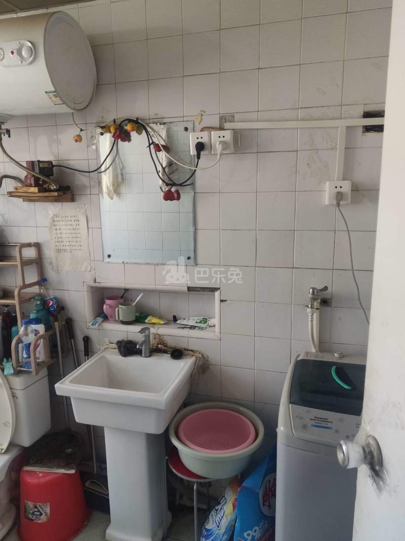 幸福新苑（场中路2380弄）5329259卫生间图8