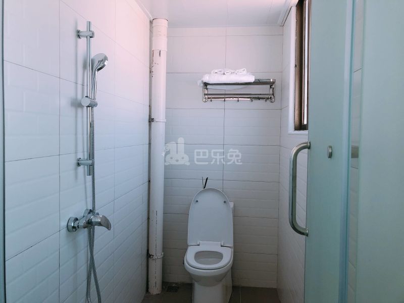 鲤鱼公寓（民治店）5332316卫生间图5