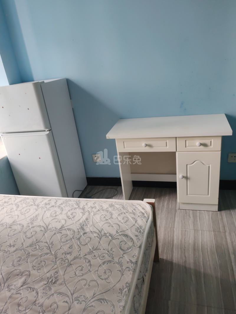 蟠龙馨苑5332462卧室图2