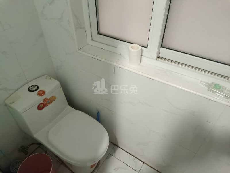 高申北苑5334077卫生间图5