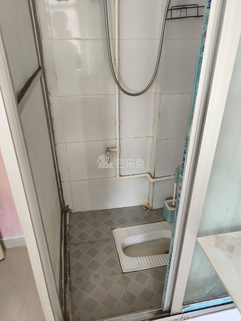 月亮湾花园5338484卫生间图4