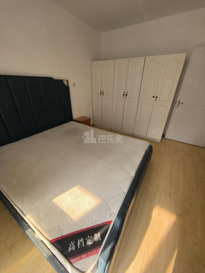 佘北家园惠泽苑5365722卧室图1