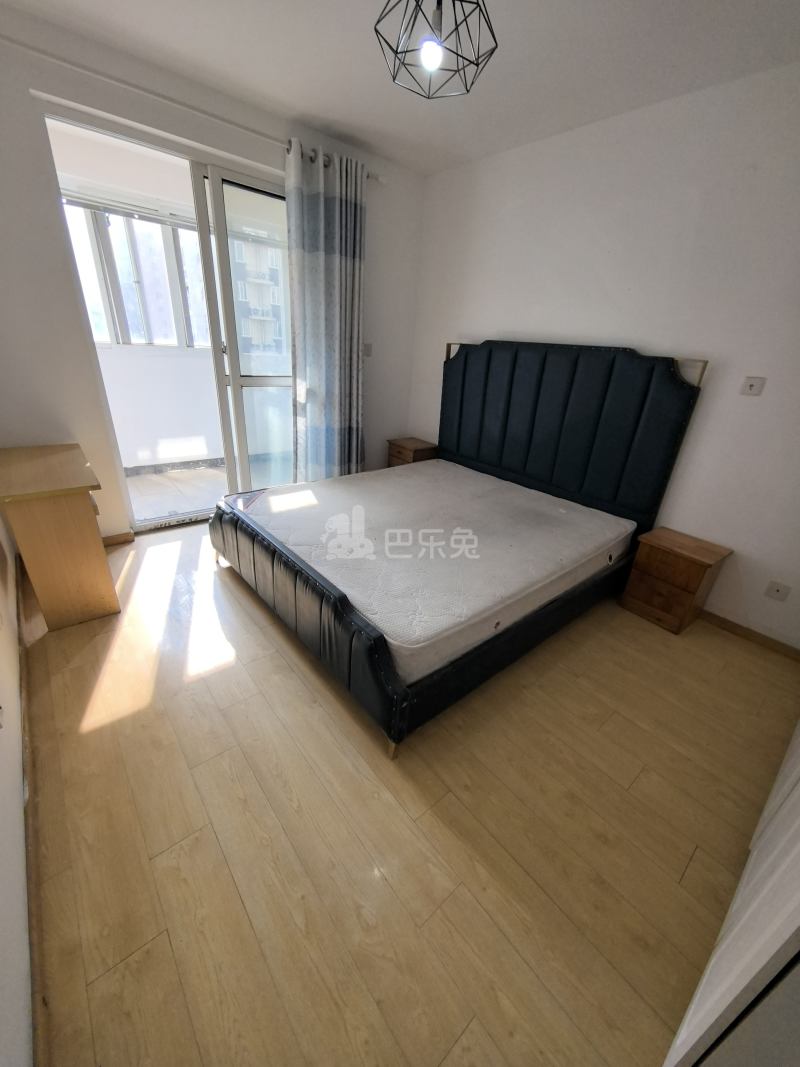 佘北家园惠泽苑5365722卧室图0