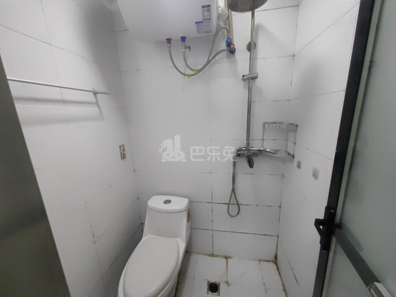 延吉东路130弄小区5367380卫生间图5