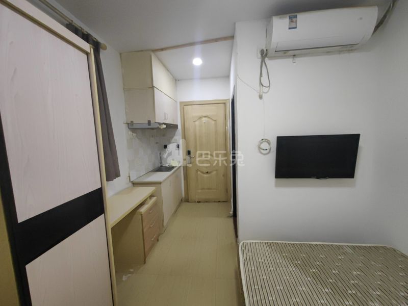 延吉东路130弄小区5367380卧室图1