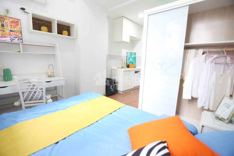 E+青年公寓（张府园店）5381165卧室图4