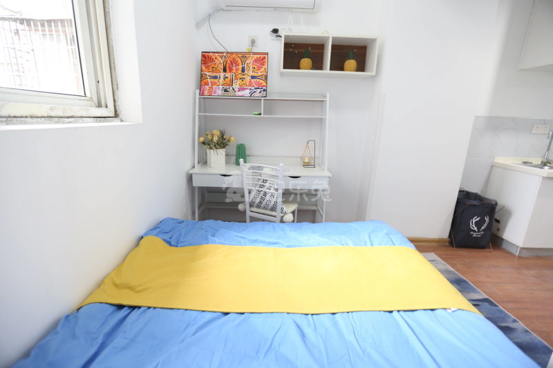 E+青年公寓（张府园店）5381165卧室图3