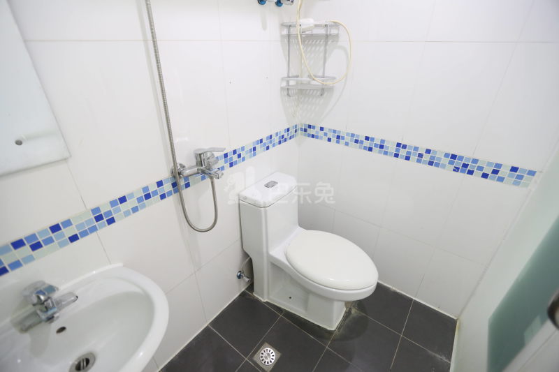 E+青年公寓（张府园店）5381168卧室图2