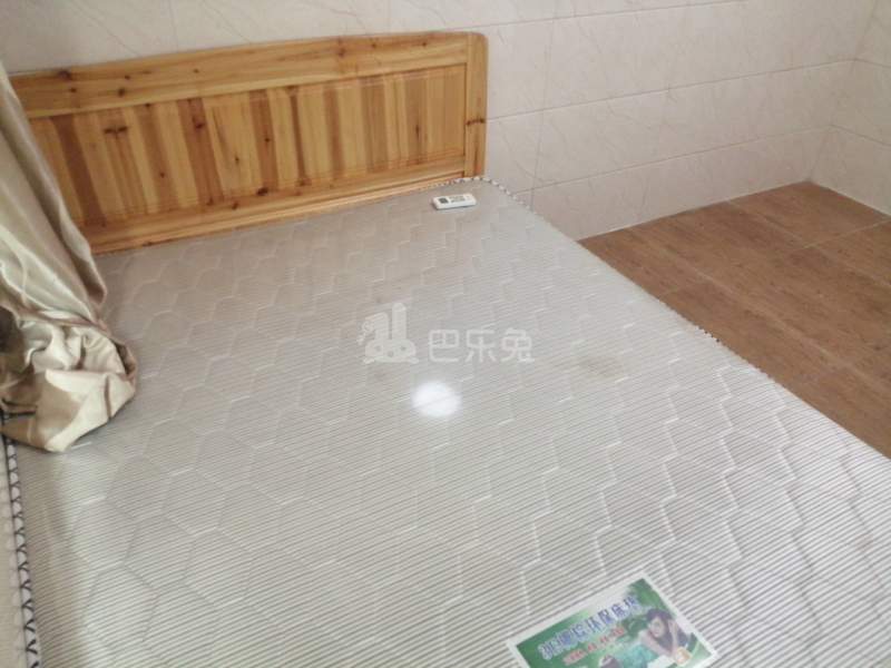 江夏村青龙大街35号5387207卧室图6