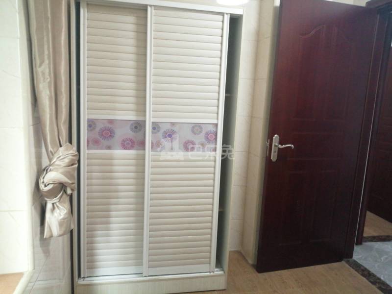 江夏村青龙大街35号5387207卧室图2