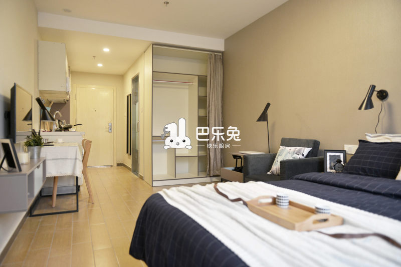 魔方公寓(华丰路店)