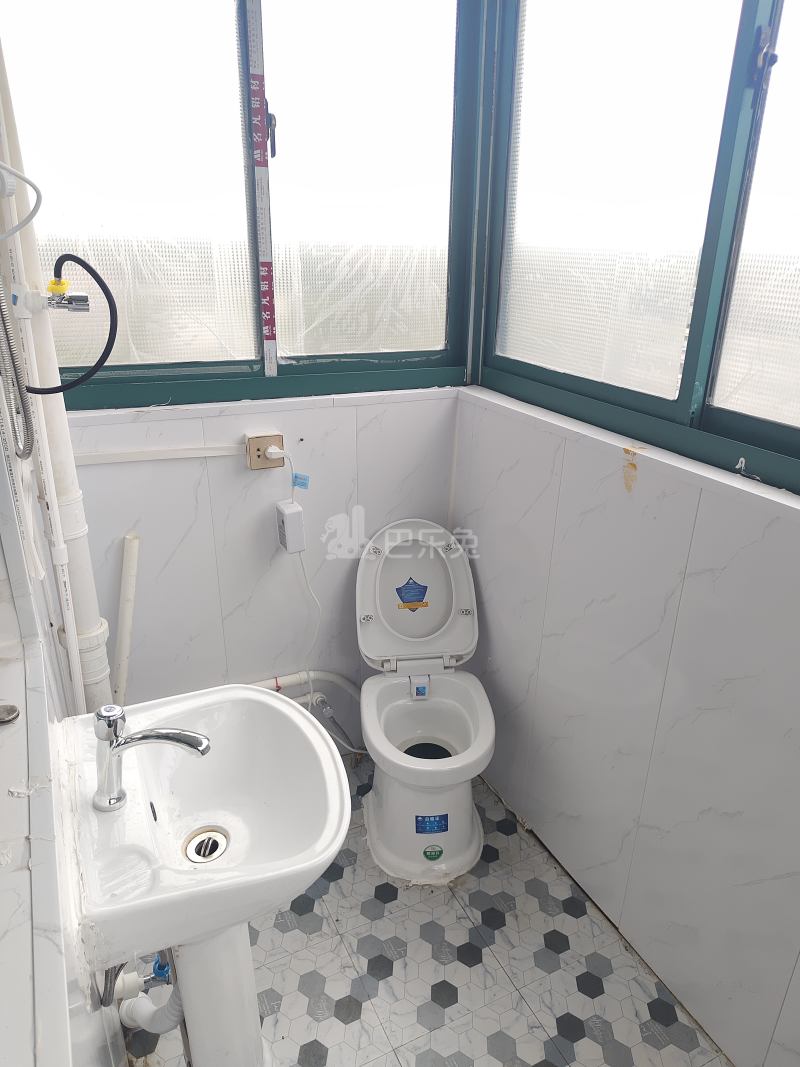 浩泽家园5450369卫生间图5