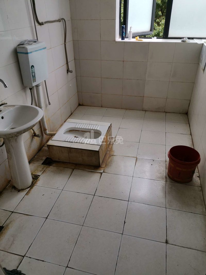 翠屏湾花园城（雍福龙庭）5491615卫生间图0