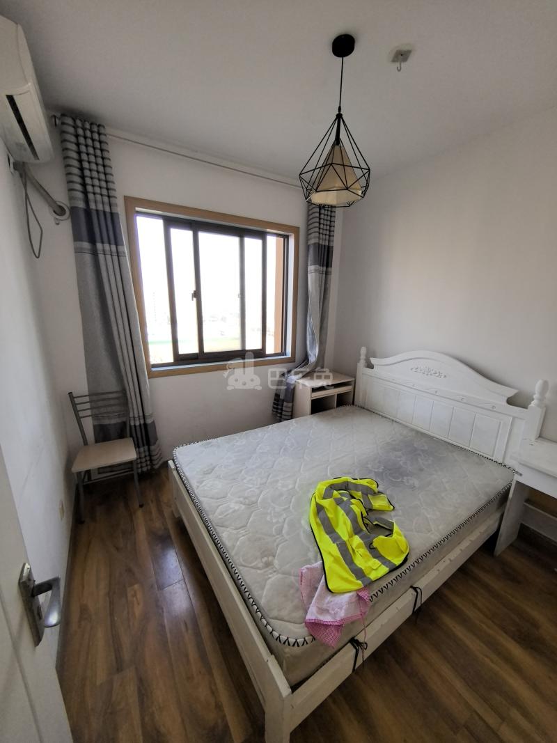 佘北家园嘉枫苑5524979卧室图2