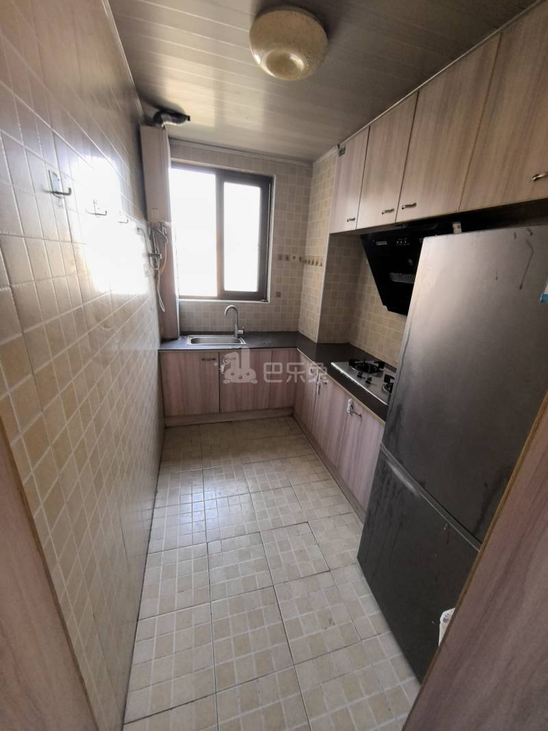 佘北家园嘉枫苑5524979厨房图5