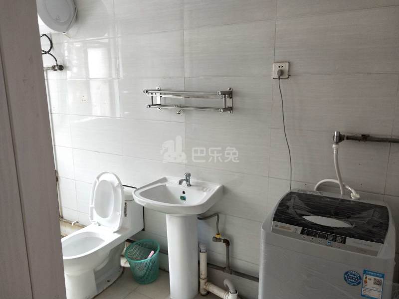 华浜二村5616939卫生间图11