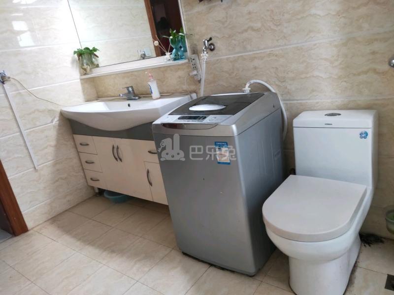 巷佳华苑1期5692866卫生间图9