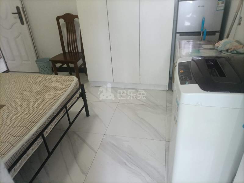 上虹新村1-6街坊559644卧室图4