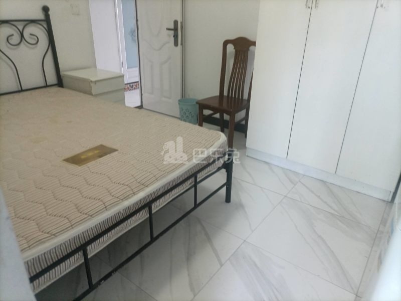 上虹新村1-6街坊559644卧室图6