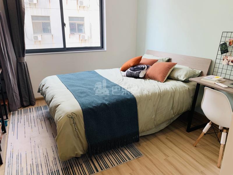 龙湖冠寓南京东大九龙湖校区店5653194卧室图9