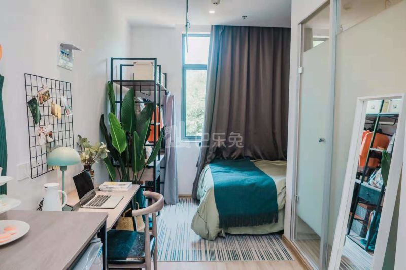 龙湖冠寓南京东大九龙湖校区店5653196卧室图8