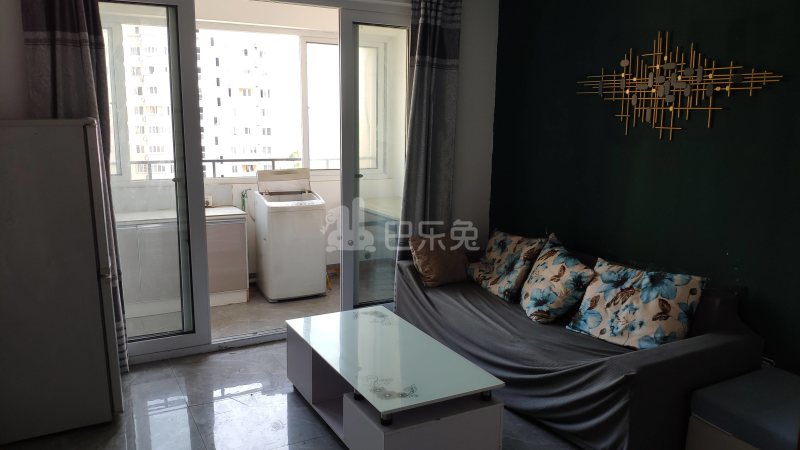 瑞和城三街区（鲁宁路43弄）5661200客厅图4