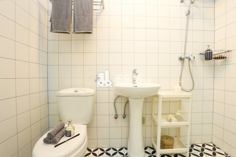 龙湖冠寓深圳吉祥地铁站店5673615卫生间图7