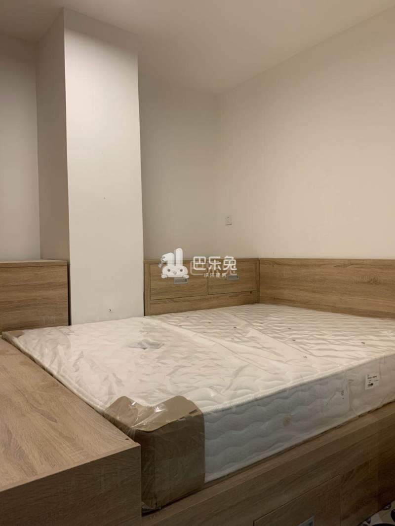 龙湖冠寓深圳吉祥地铁站店5673619卧室图4