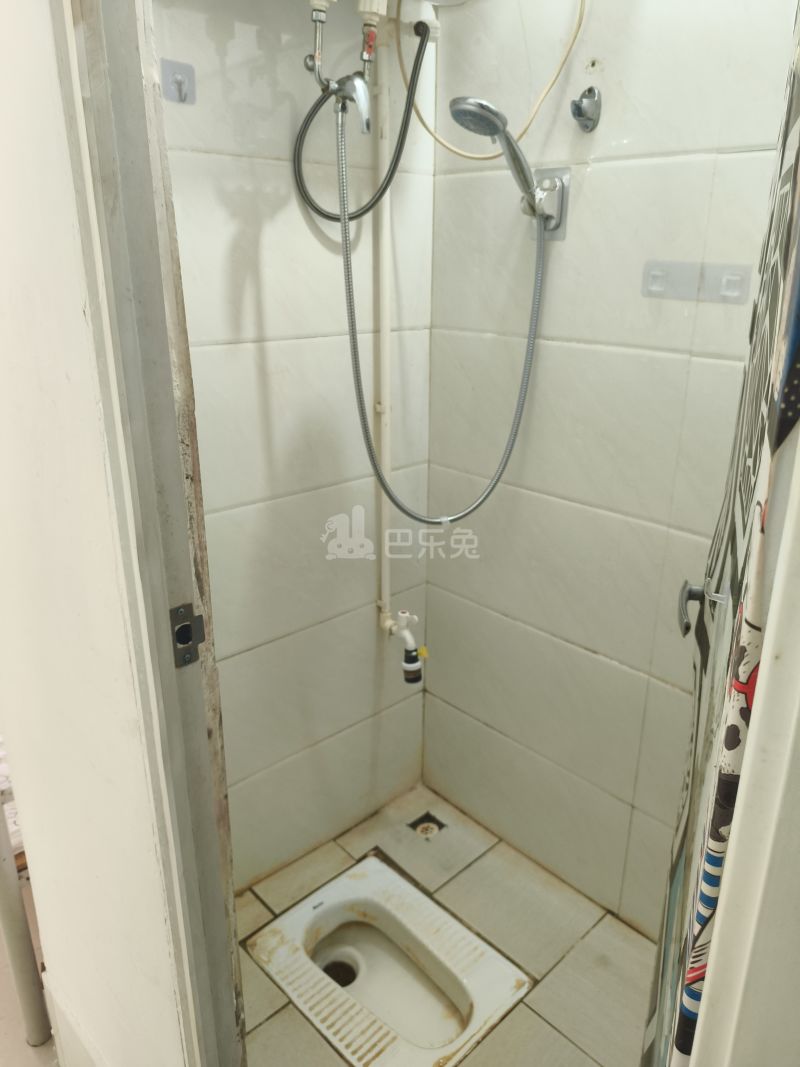 月亮湾花园5682617卫生间图9