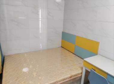 鹤龙街道彭上路37号 1室1厅1卫