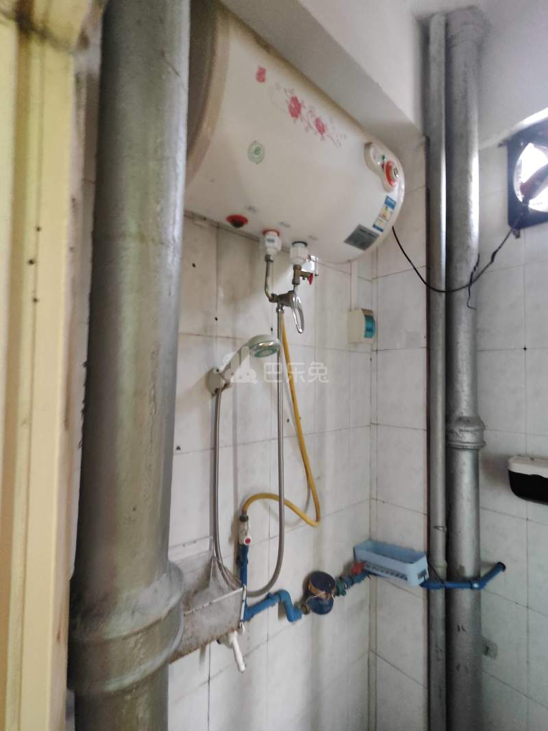 萧岗胜堂街一巷5号5721323卫生间图6