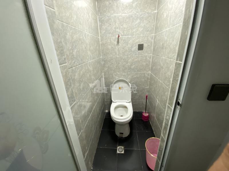 新安花园（昆山）5803606卫生间图6