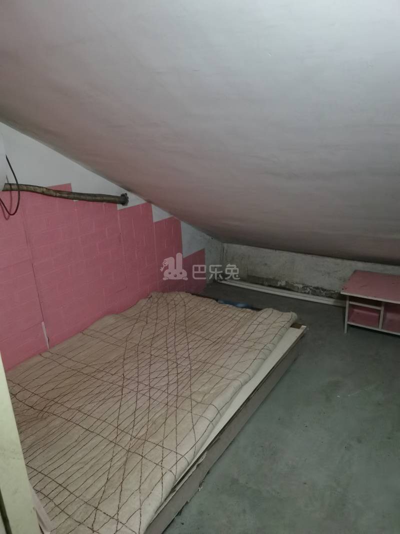 鹤鸣新苑一村5820477卧室图0