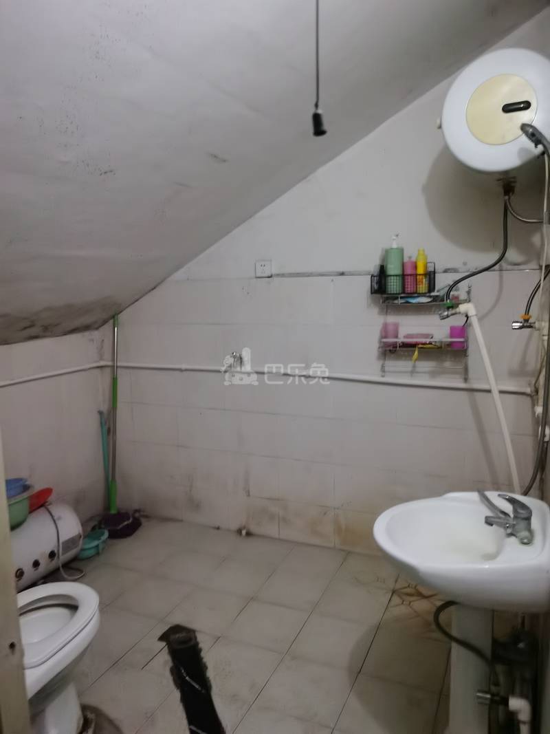 鹤鸣新苑一村989004卫生间图10