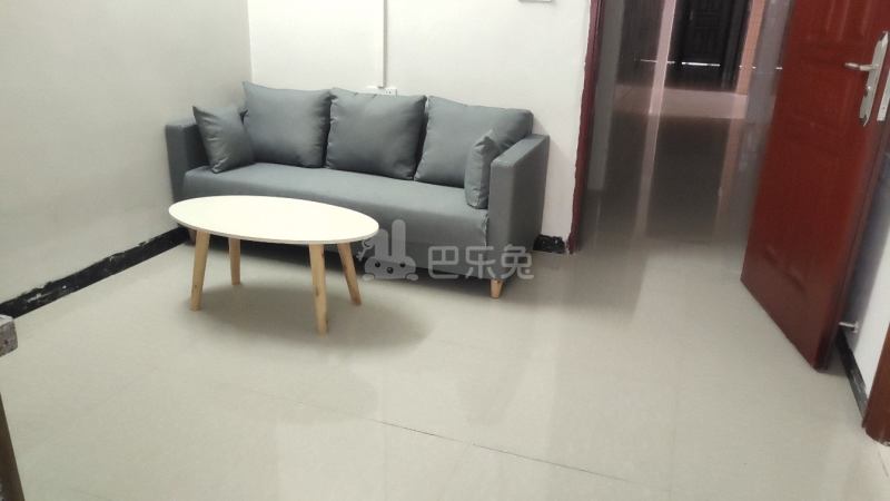 同新路5号5832303客厅图4